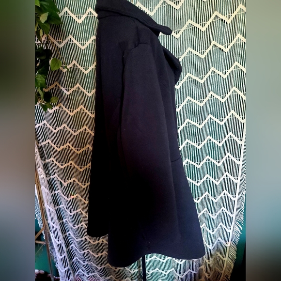 Bongo Plus Jacket - Picture 2 of 4